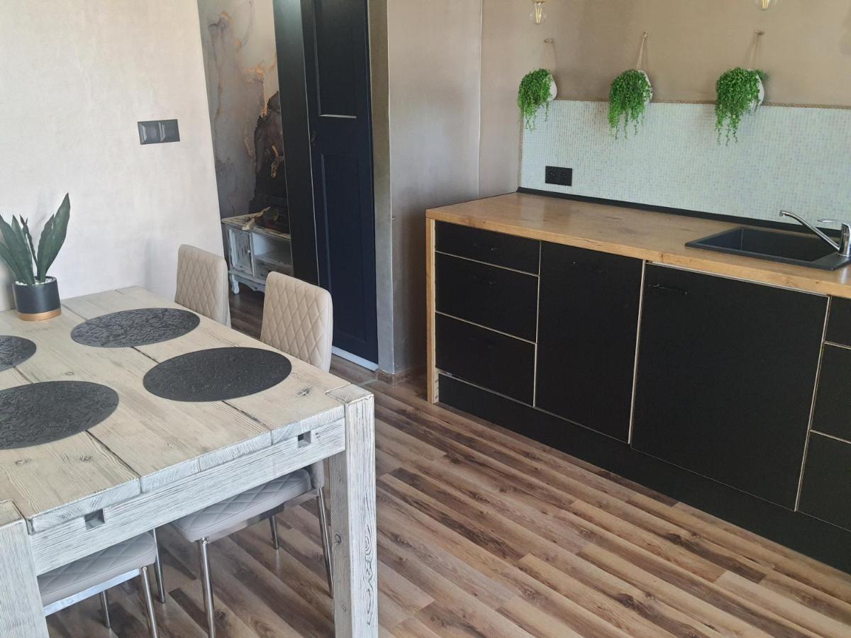 Апартаменты Apartament Nad Fontanna Мальборк Экстерьер фото